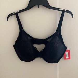 NWT - Spanx Undie-Tectable push-ups plunge bra black